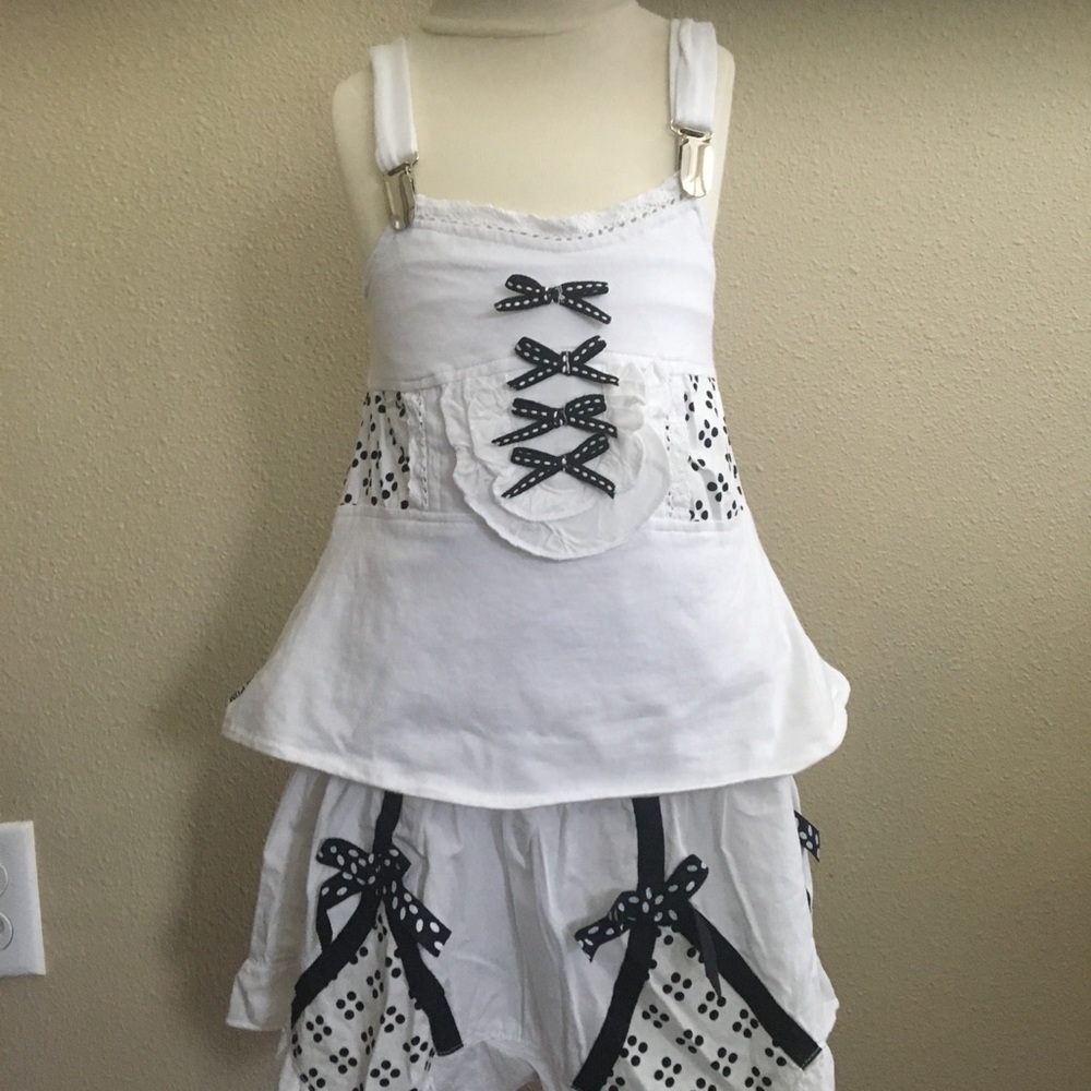 Pom Pom Casual Top and skirt- white - Size 4